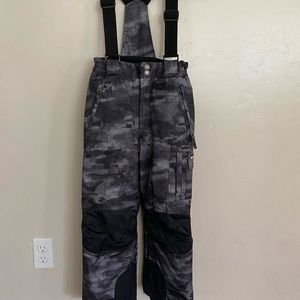 Camo Snow Pants w/detachable suspenders 32degrees 7/8